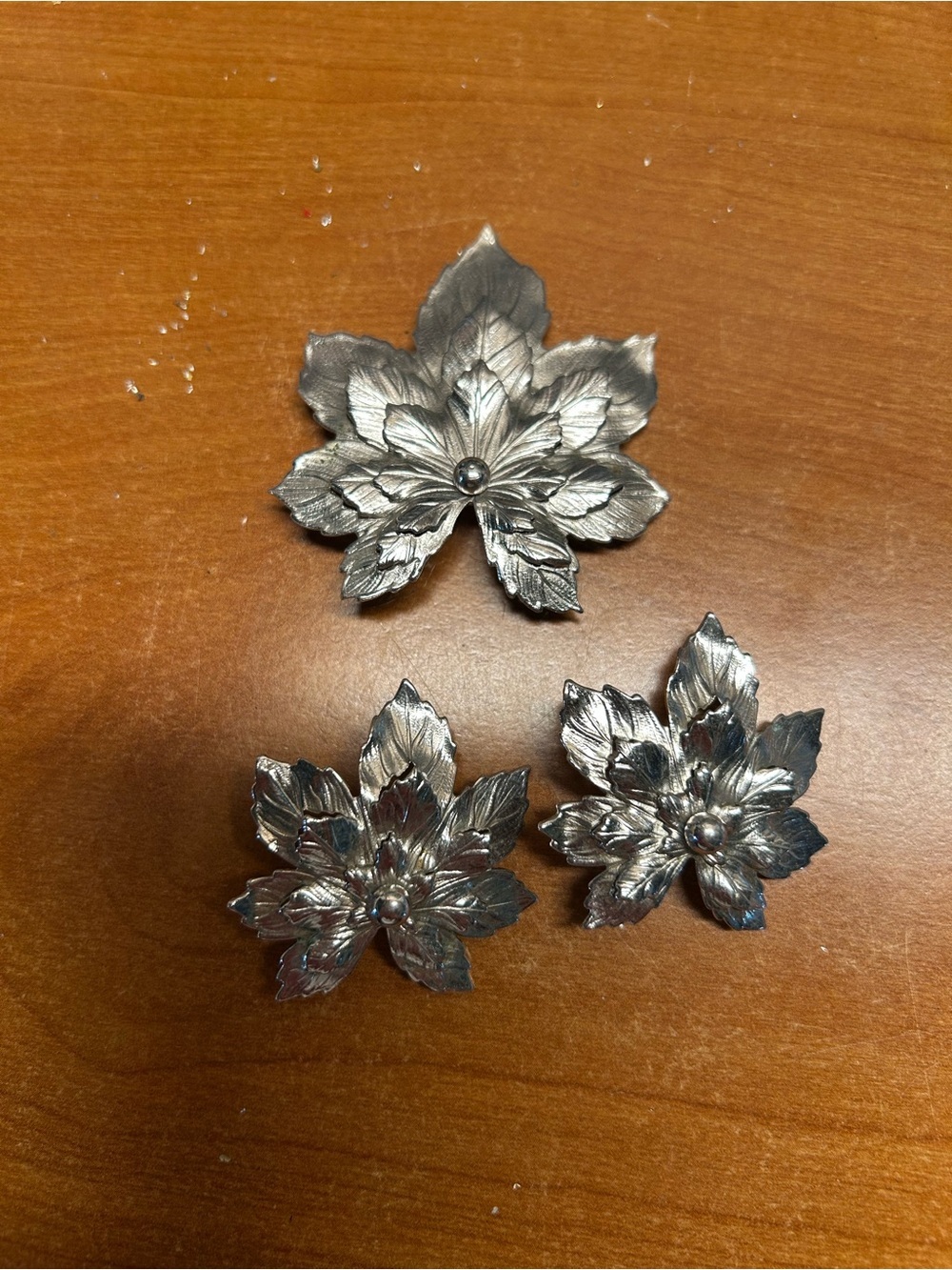 Sarah Coventry Silver Floral Leaf Pin with Clip Earrings